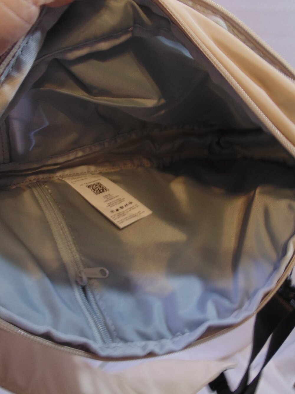 NEW PUMA Unisex Light Beige Myriad Sling Bag Crossbody Bag OS - Picture 4 of 5